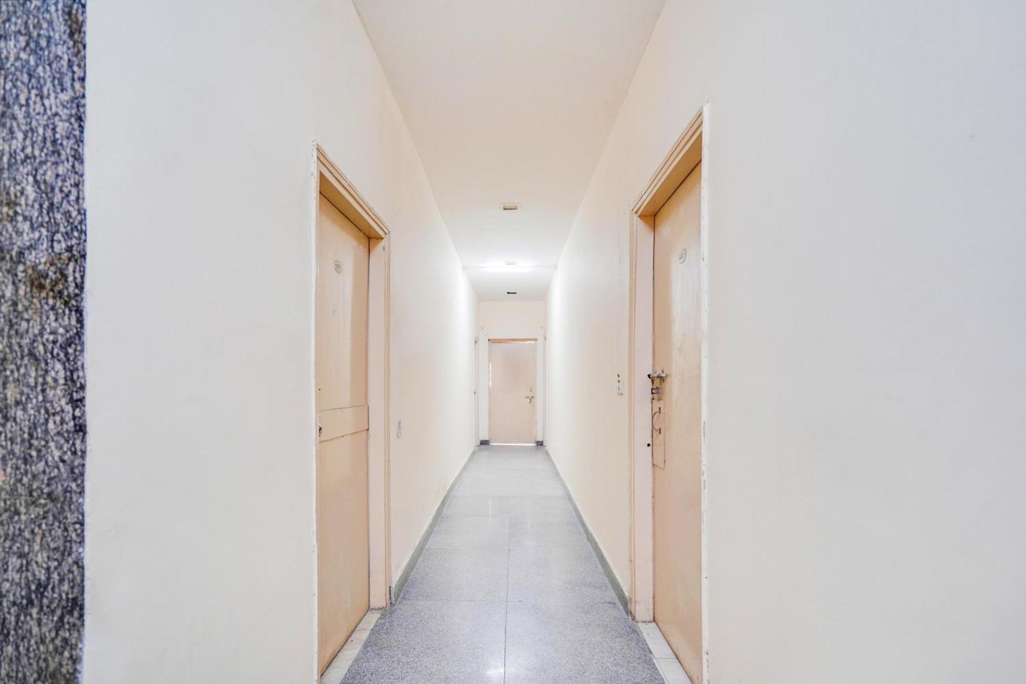 Hotel O Noida Stay 외부 사진
